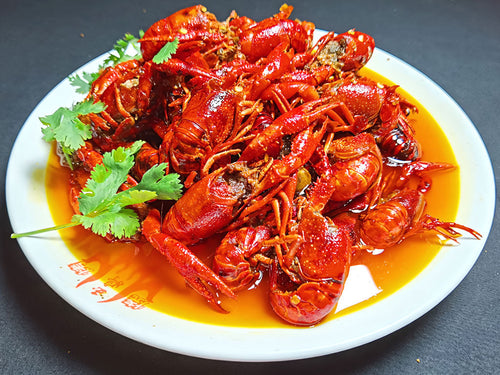 “Flavor-Packed Garlic Crawfish – Fully Cooked, Ready to Devour”